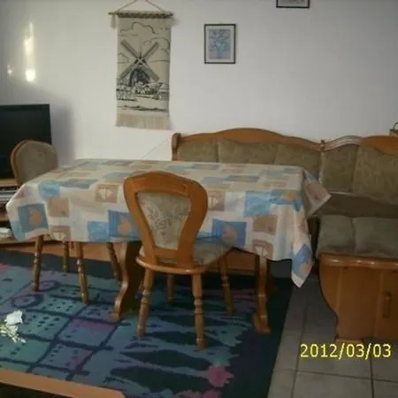 In Mit Grill Und Garten Appartement *